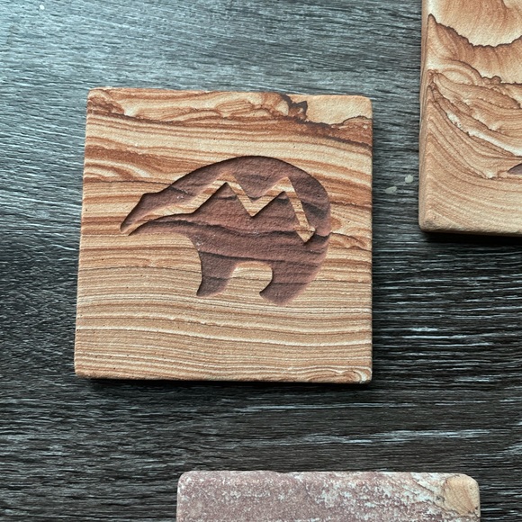 Set of 5 Sandstone Kokopeli Style Southwestern Cork Lined Coasters 3.5" - Picture 4 of 5